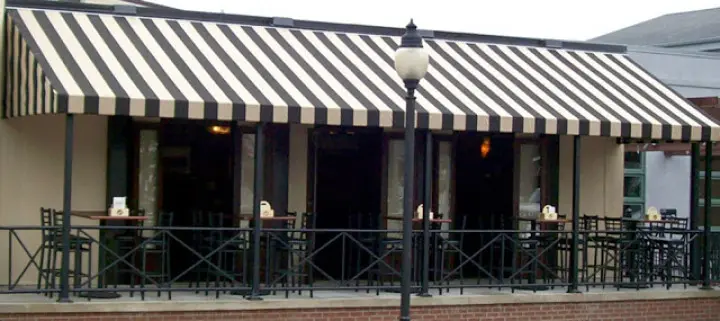 Canopy Kain Cafe di Indonesia